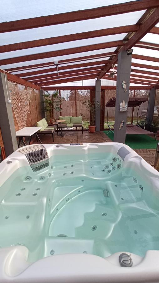 Green Corner Wellness Püspökladány Kültér fotó