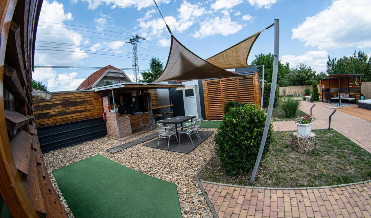 Green Corner Wellness Püspökladány Kültér fotó