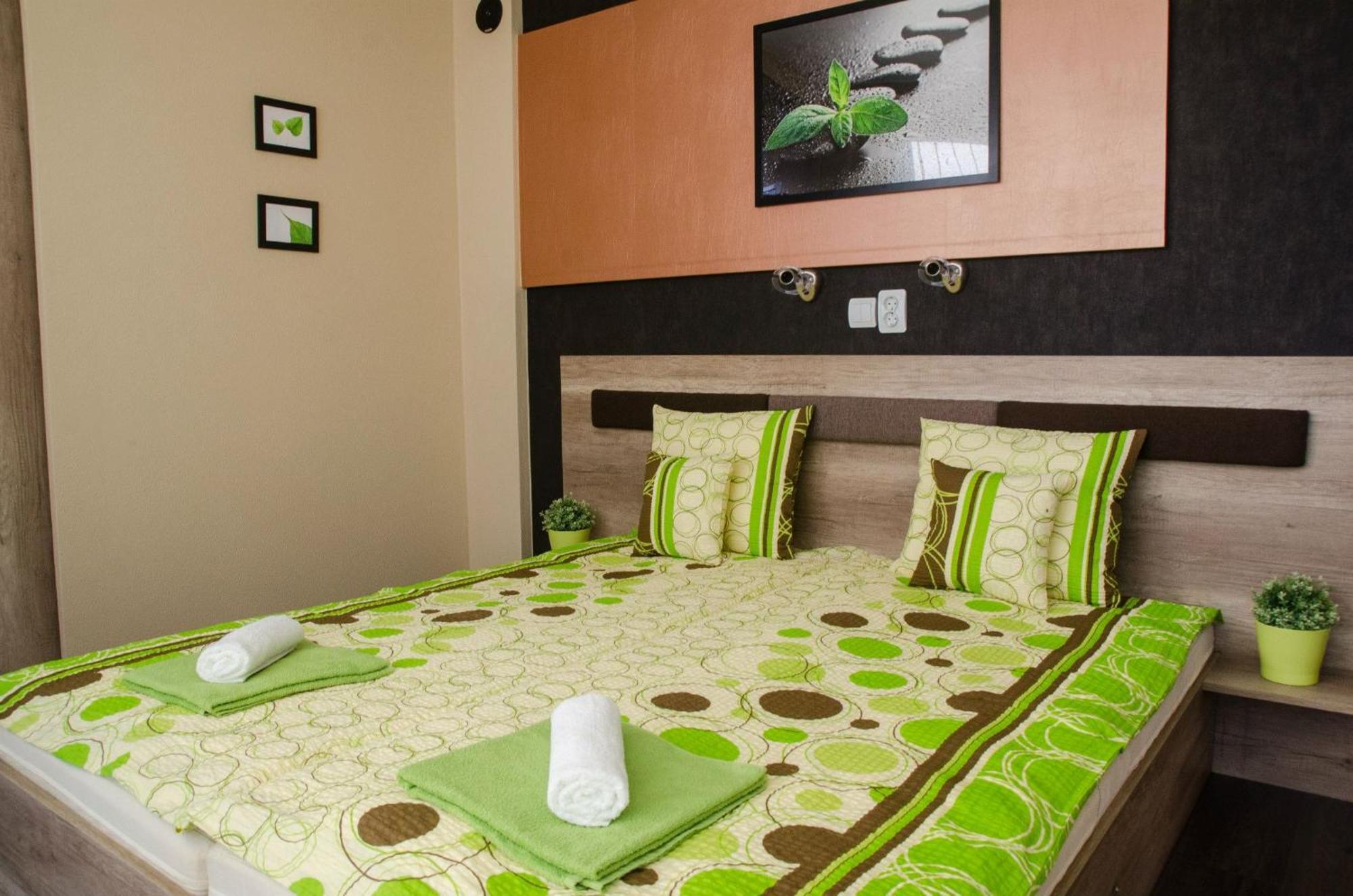 Green Corner Wellness Püspökladány Kültér fotó